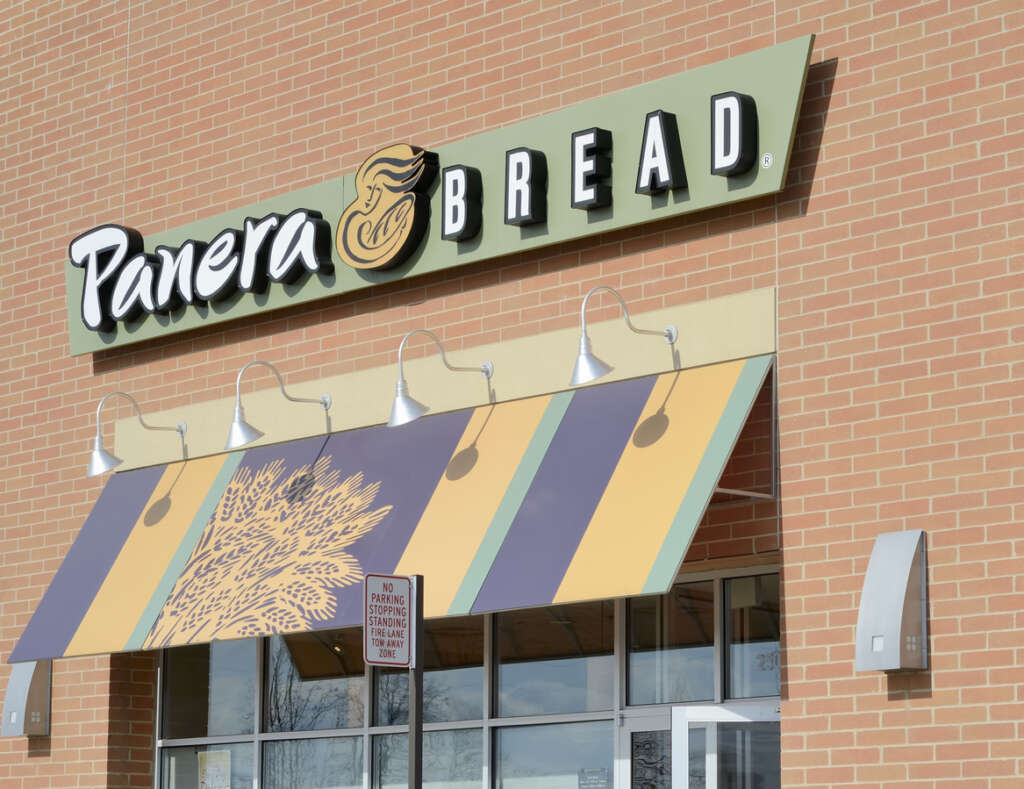 An image of the outside of a Panera Bread restaurant. 