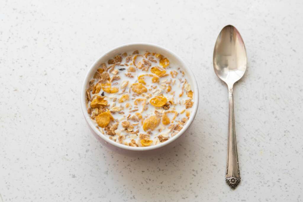 An image of a bowl of cereal. 