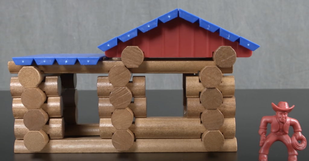 An image of the Lincoln Logs toy house. 
