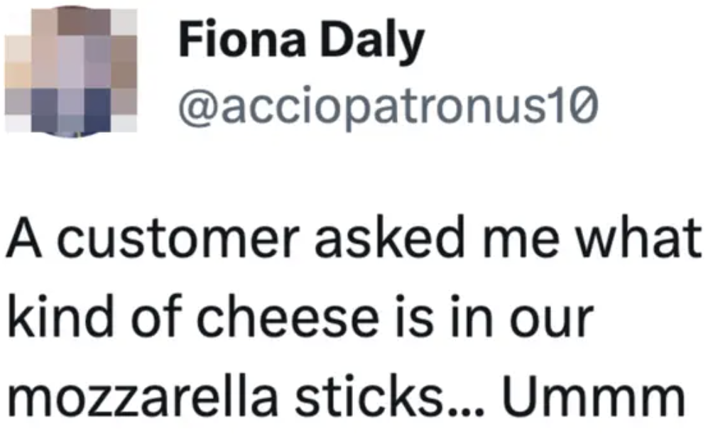 A Twitter screenshot of a customer who ordered a mozzarella stick and asked about the kind of cheese. 
