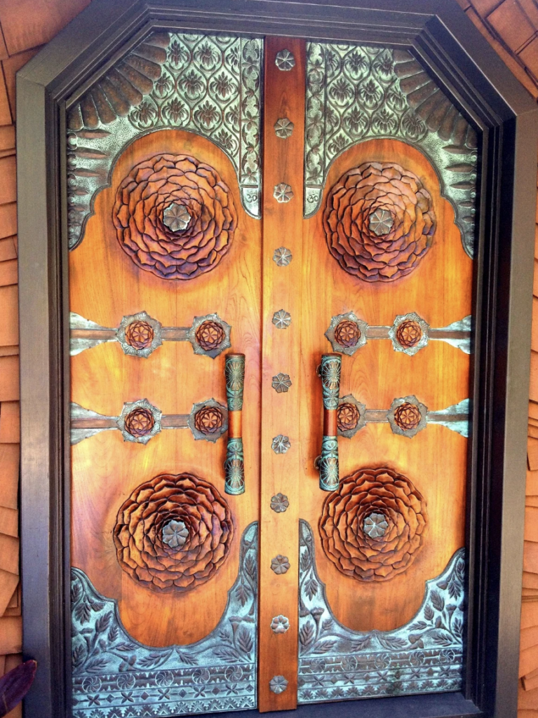 An image of the Waimanalu Door, Hawaii. 